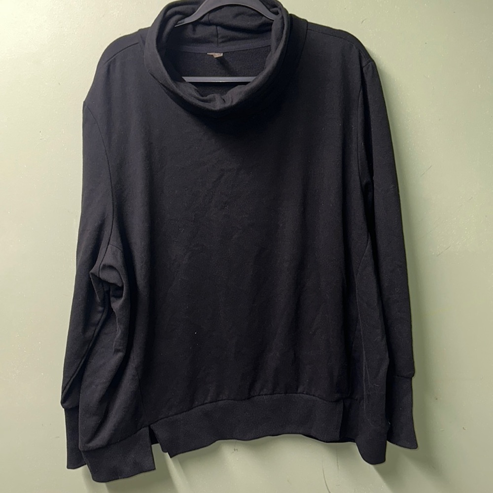 Womens black sweatshirt